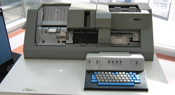 IBM 80-column card punch station